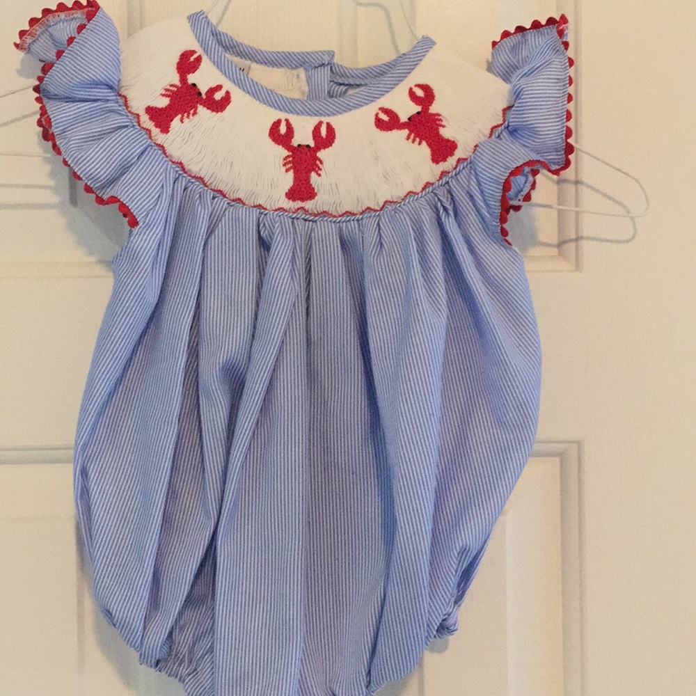 Smocked lobster bubble